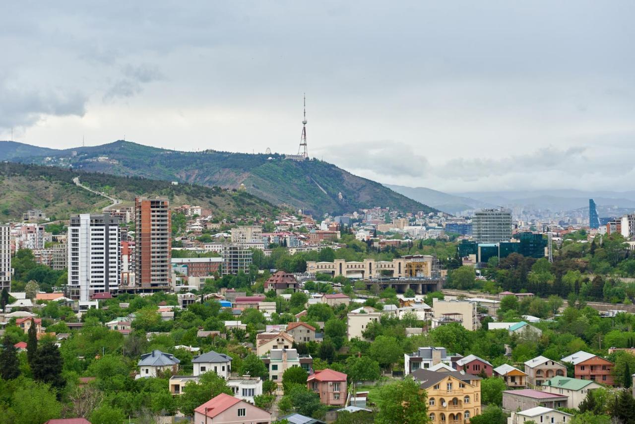 Apartment By The River Tbilisi Esterno foto