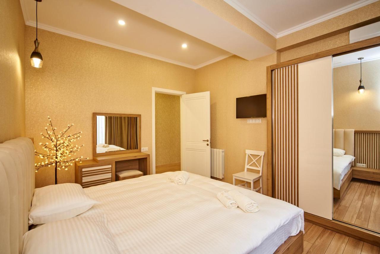 Apartment By The River Tbilisi Esterno foto